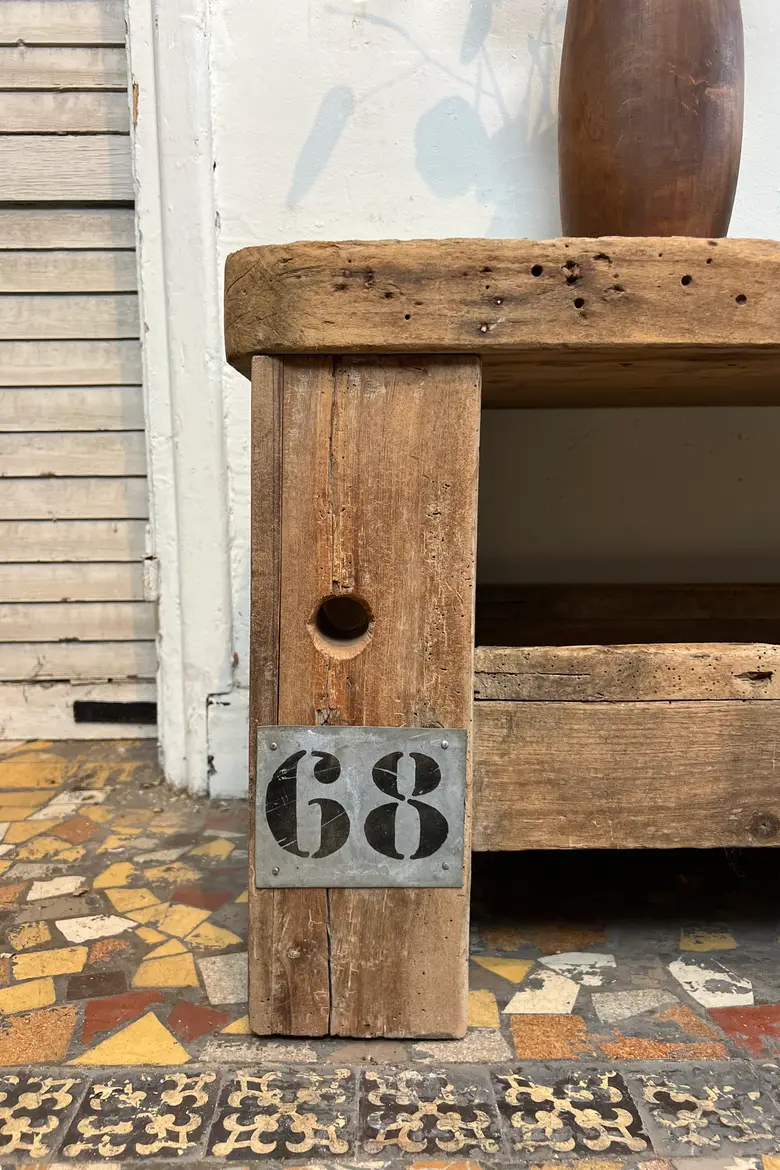 Ancien établi bas en chêne et sapin