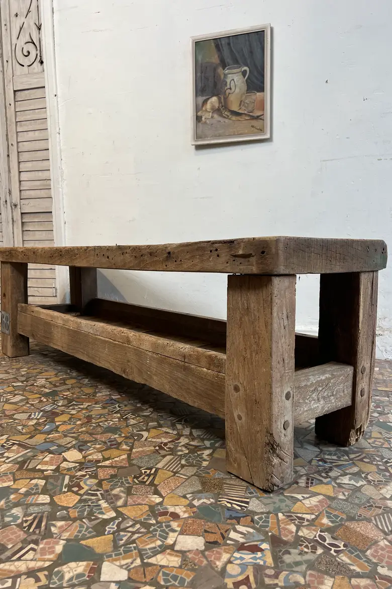 Ancien établi bas en chêne et sapin