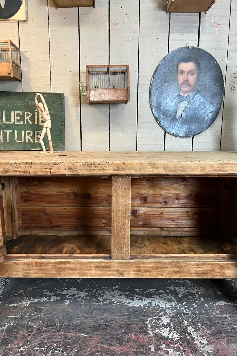 Ancien établi d’atelier