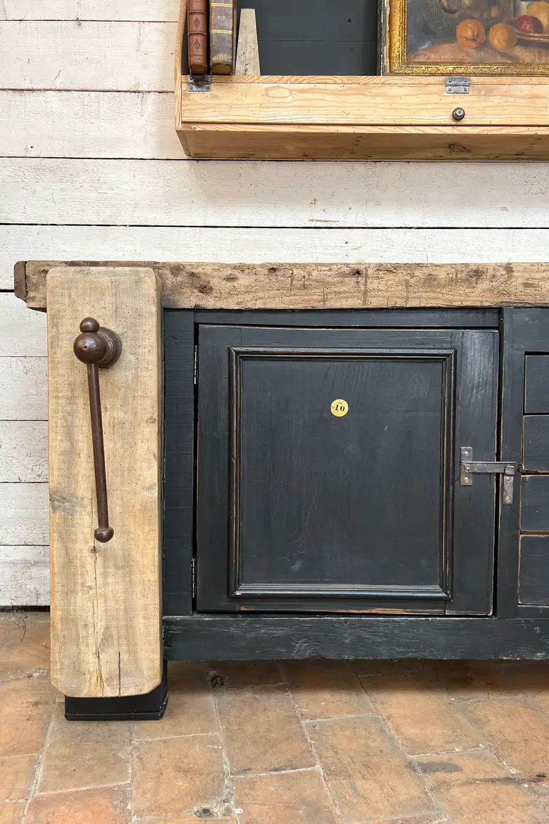 Ancien établi d’atelier