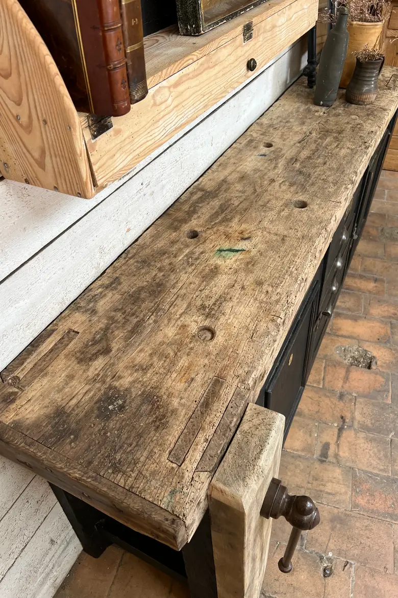Ancien établi d’atelier