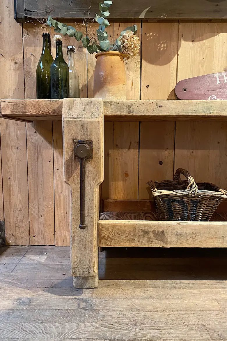 Ancien établi de menuisier Début XXème