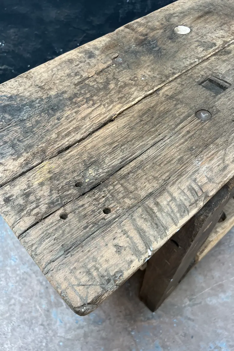 Ancien établi de menuisier en chêne – début XXe siècle