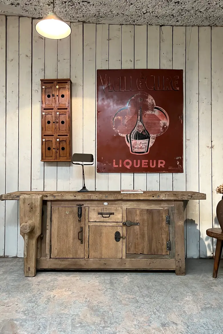 Ancien établi d’usine en bois Début XXème