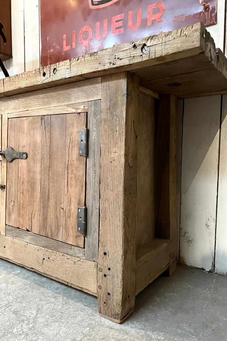 Ancien établi d’usine en bois Début XXème