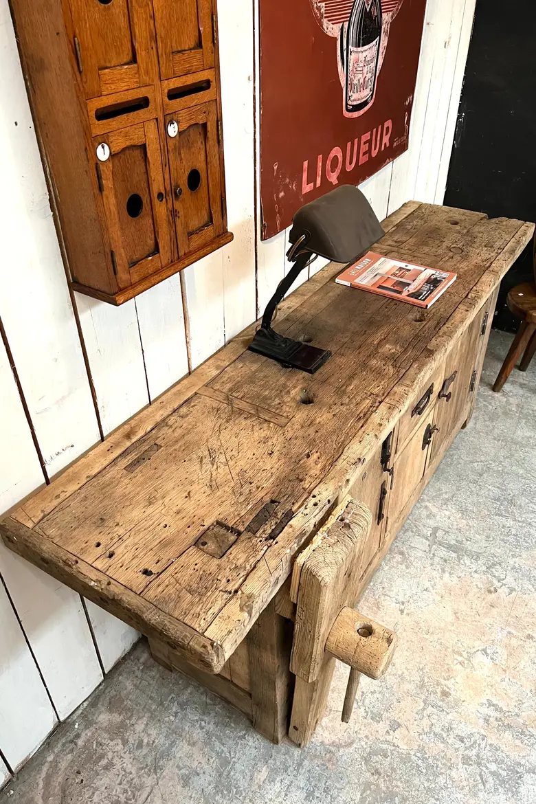 Ancien établi d’usine en bois Début XXème