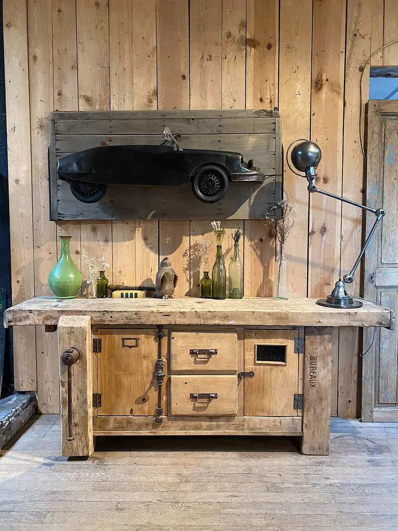 Ancien établi d’usine en bois Début XXème