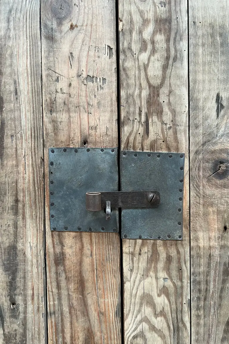 Ancien établi d’usine en bois Début XXème
