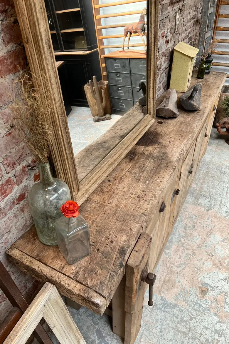 Ancien établi d’usine en bois Début XXème