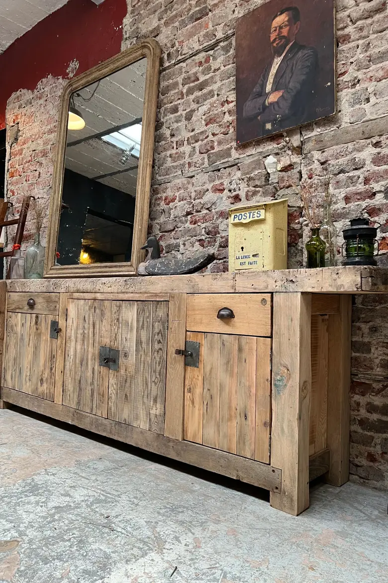 Ancien établi d’usine en bois Début XXème