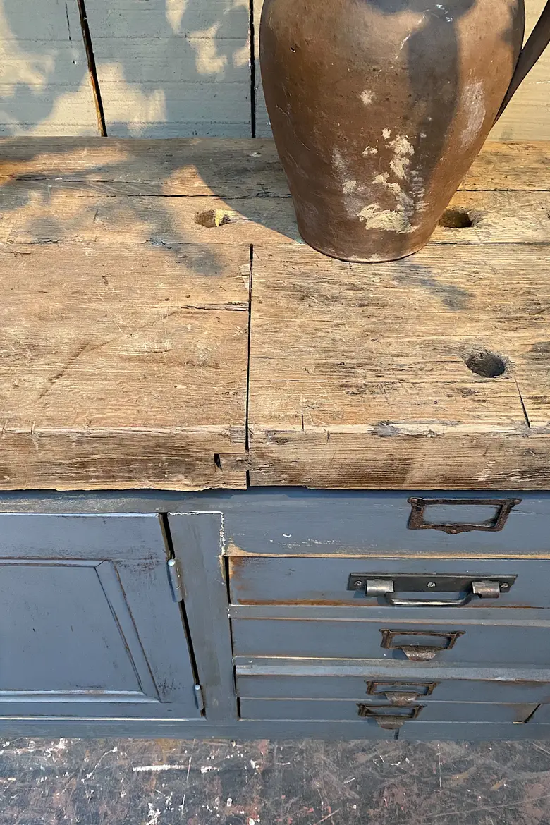 Ancien établi d’usine en bois Début XXème