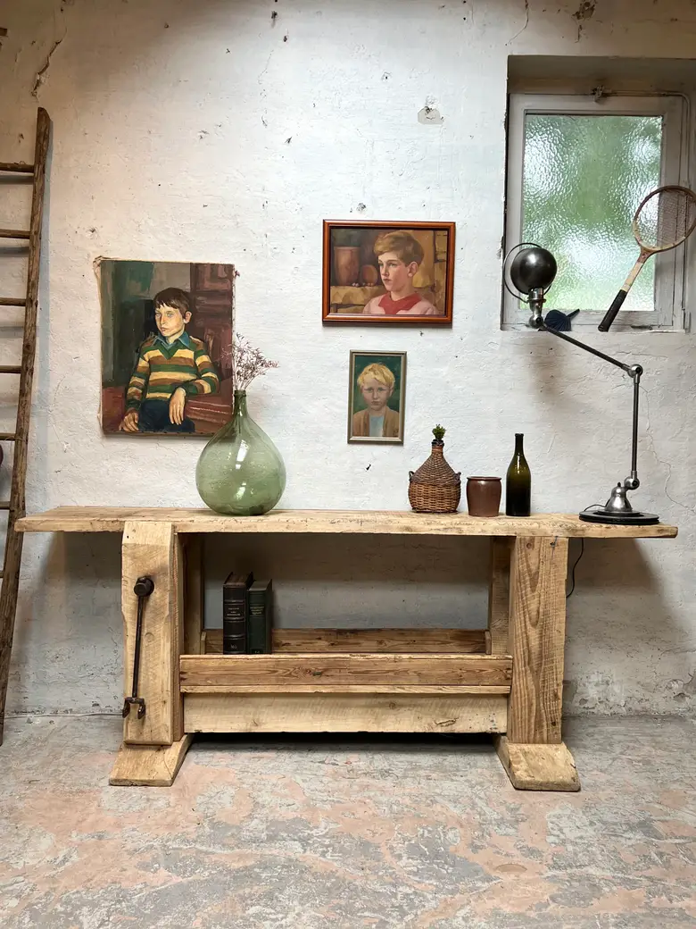 Ancien établi en bois brut début 20e