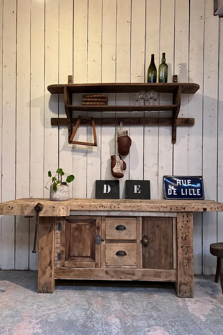 Ancien établi en bois brut Début XXème