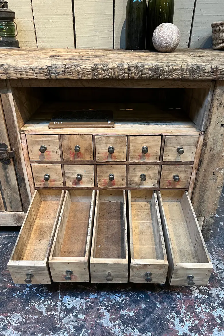 Ancien établi en bois brut Début XXème