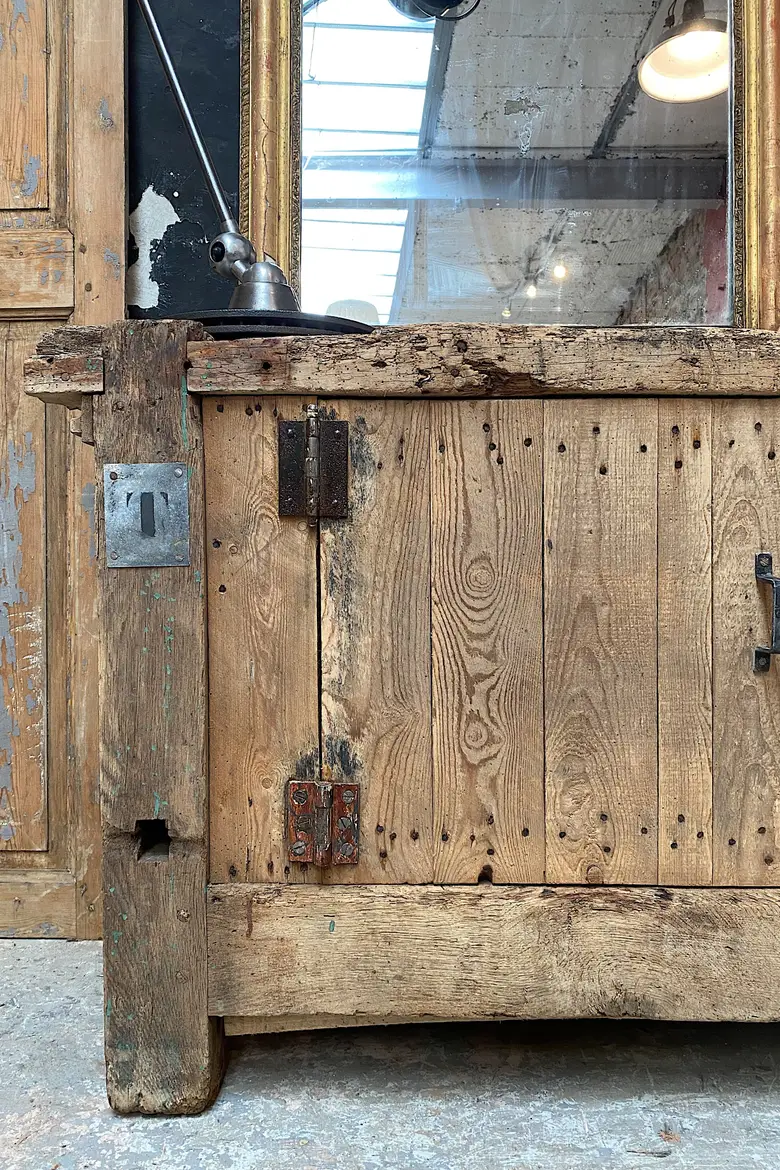 Ancien établi en bois brut Début XXème