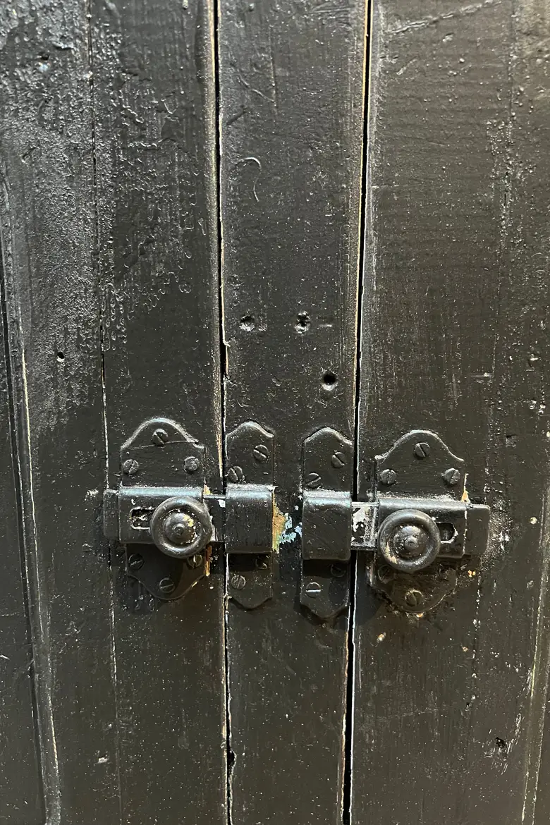 Ancien établi en chêne 2 Portes Début XXème