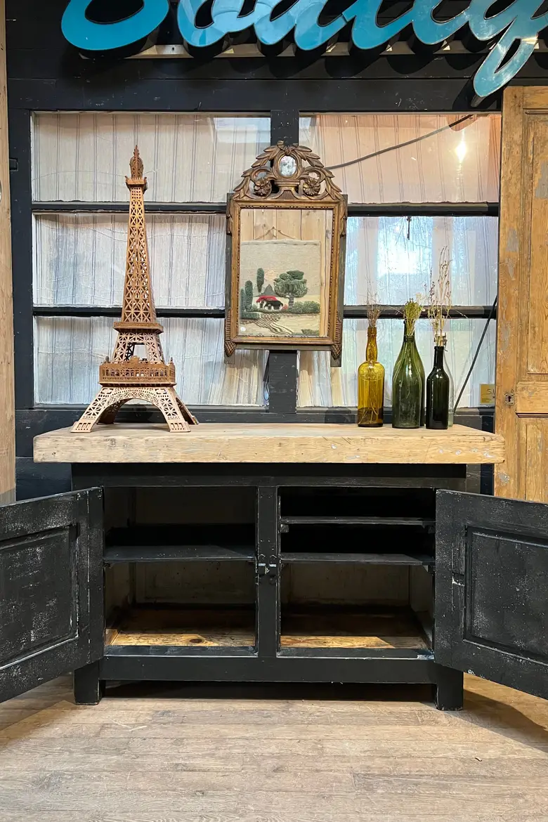 Ancien établi en chêne 2 Portes Début XXème