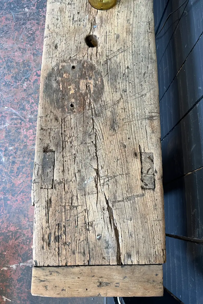 Ancien établi en chêne