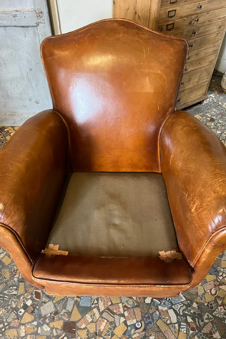 Ancien fauteuil club en cuir 1930