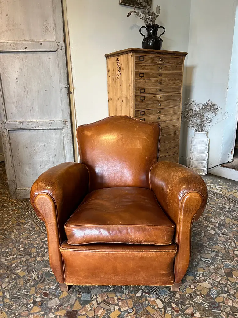 Ancien fauteuil club en cuir 1930