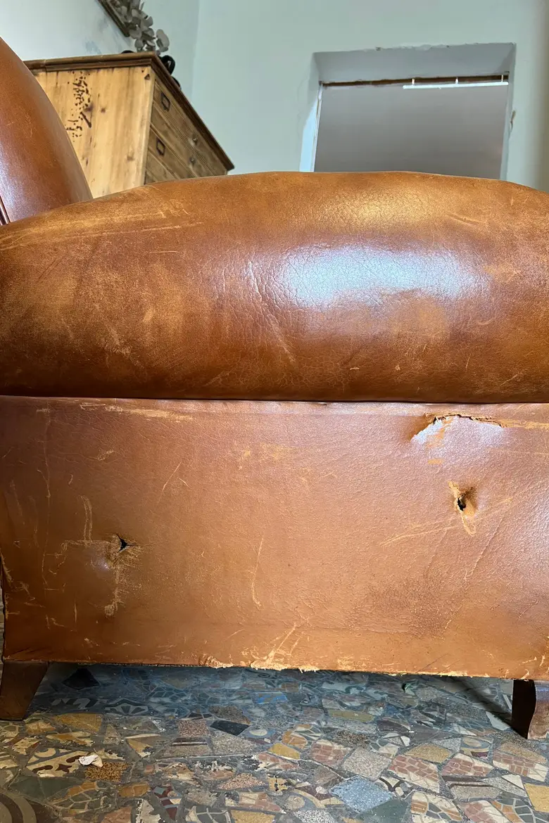 Ancien fauteuil club en cuir 1930