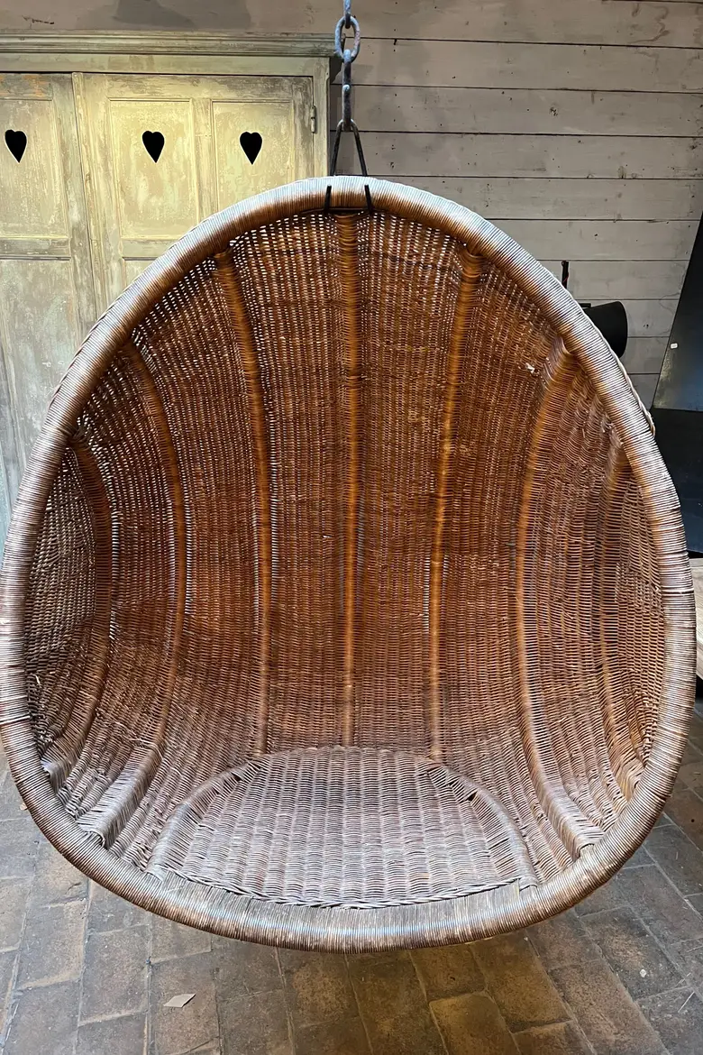 Ancien fauteuil œuf suspendu Années 60