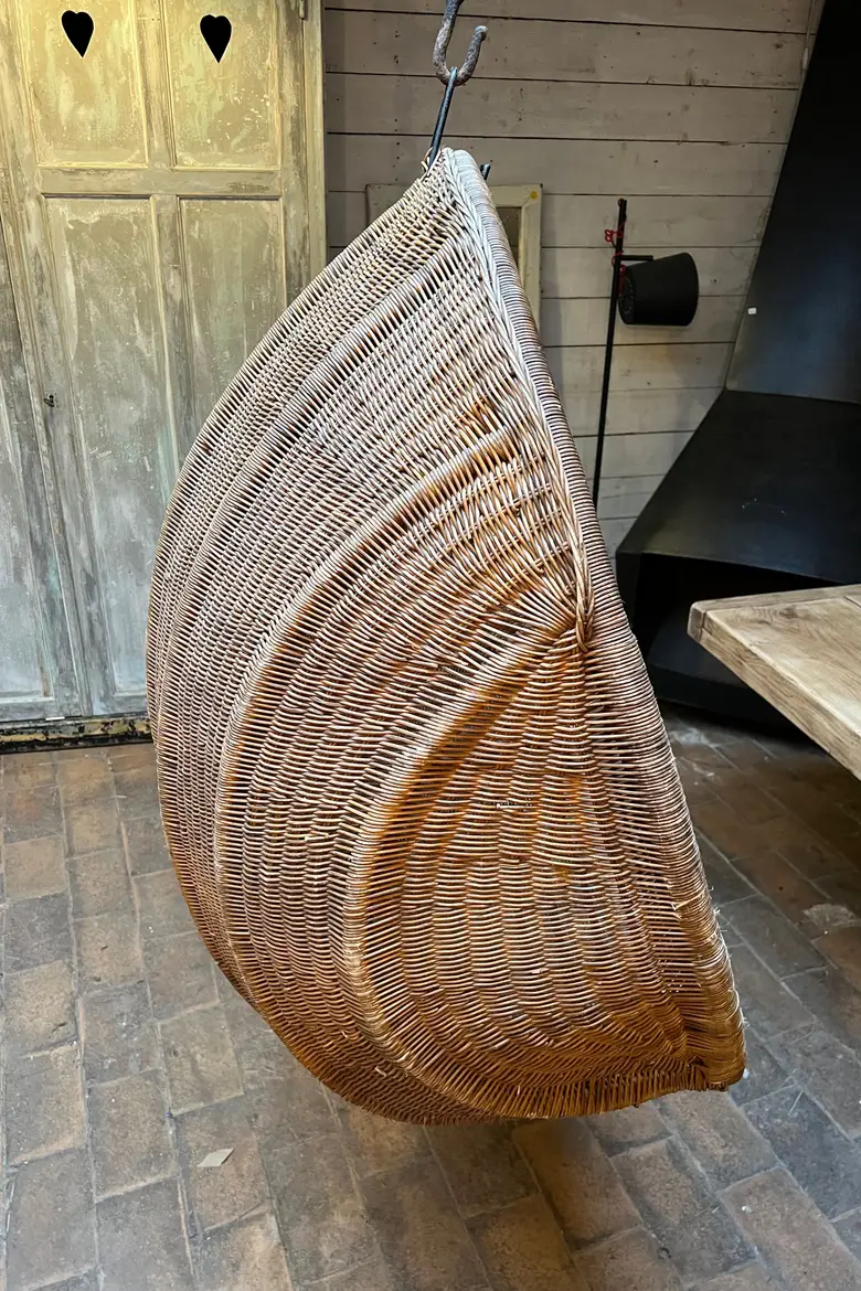 Ancien fauteuil œuf suspendu Années 60