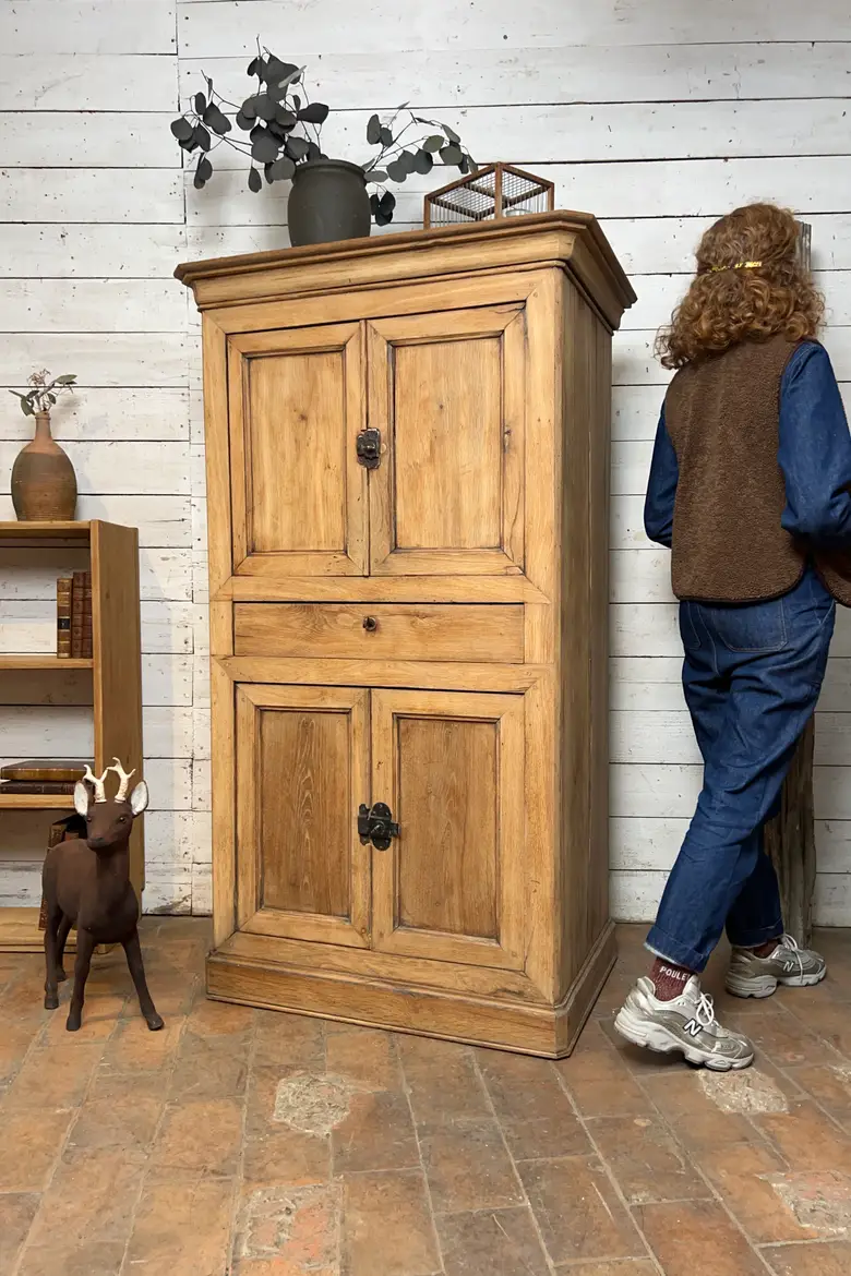 Ancien garde-manger en chêne – XIXe siècle