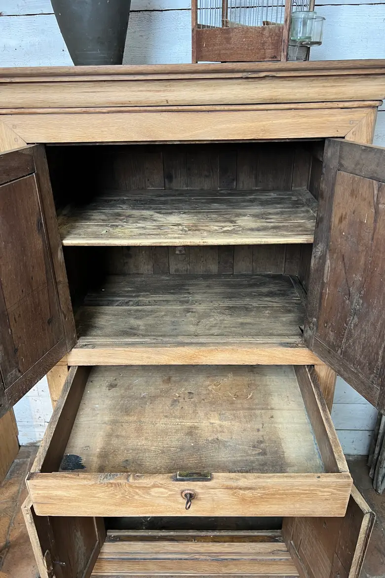 Ancien garde-manger en chêne – XIXe siècle