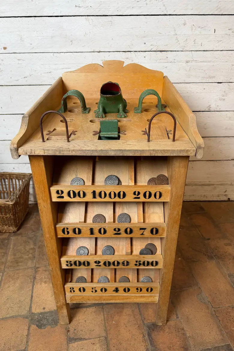 Ancien jeu de grenouille