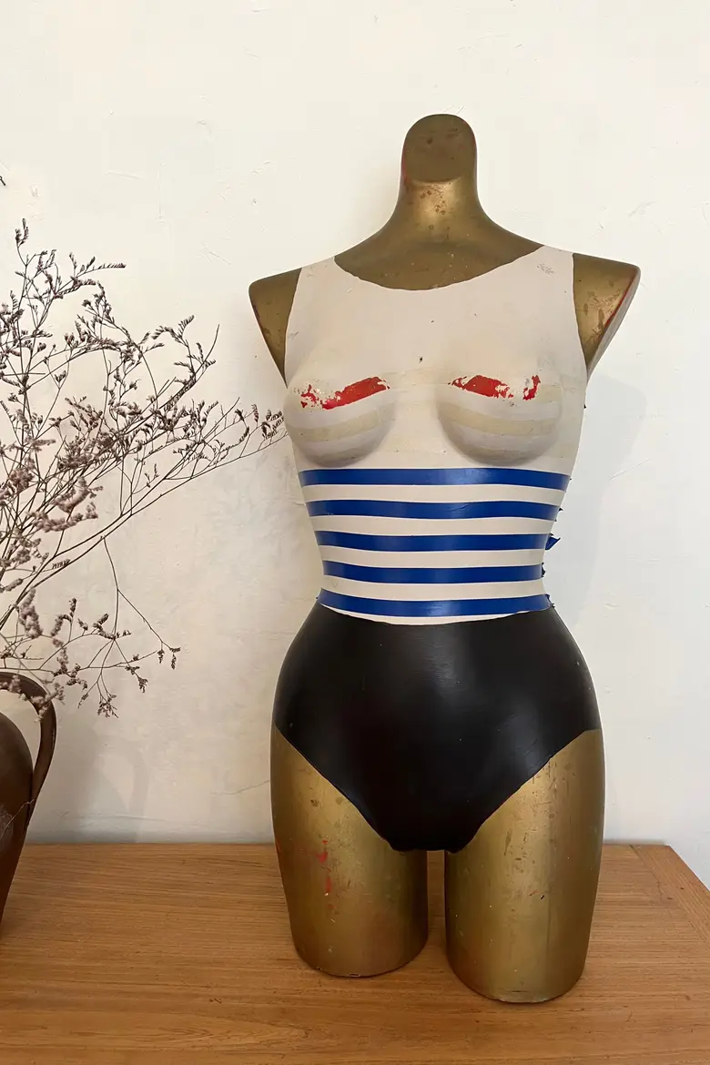 Ancien mannequin pour maillot de bain 1990