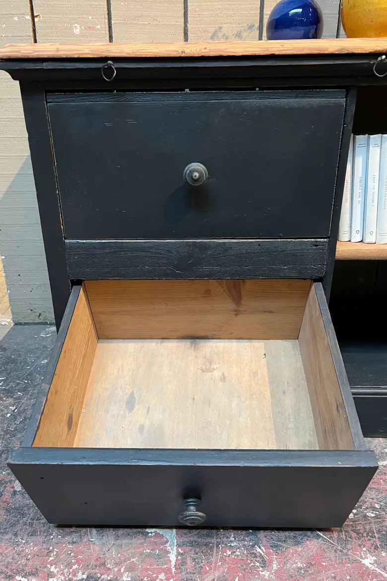 Ancien meuble à casiers bas Début XXème
