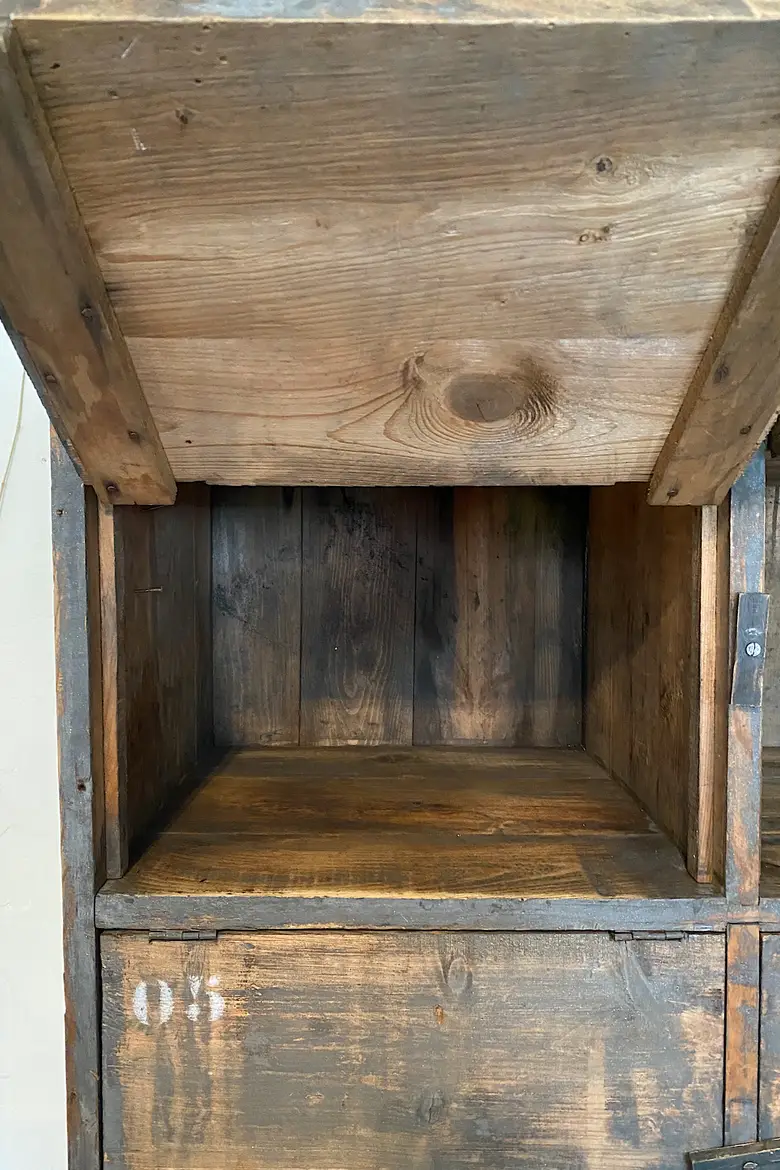 Ancien meuble à clapets en bois Début XXème