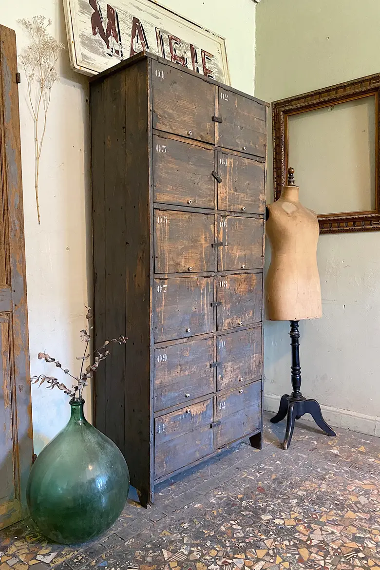 Ancien meuble à clapets en bois Début XXème