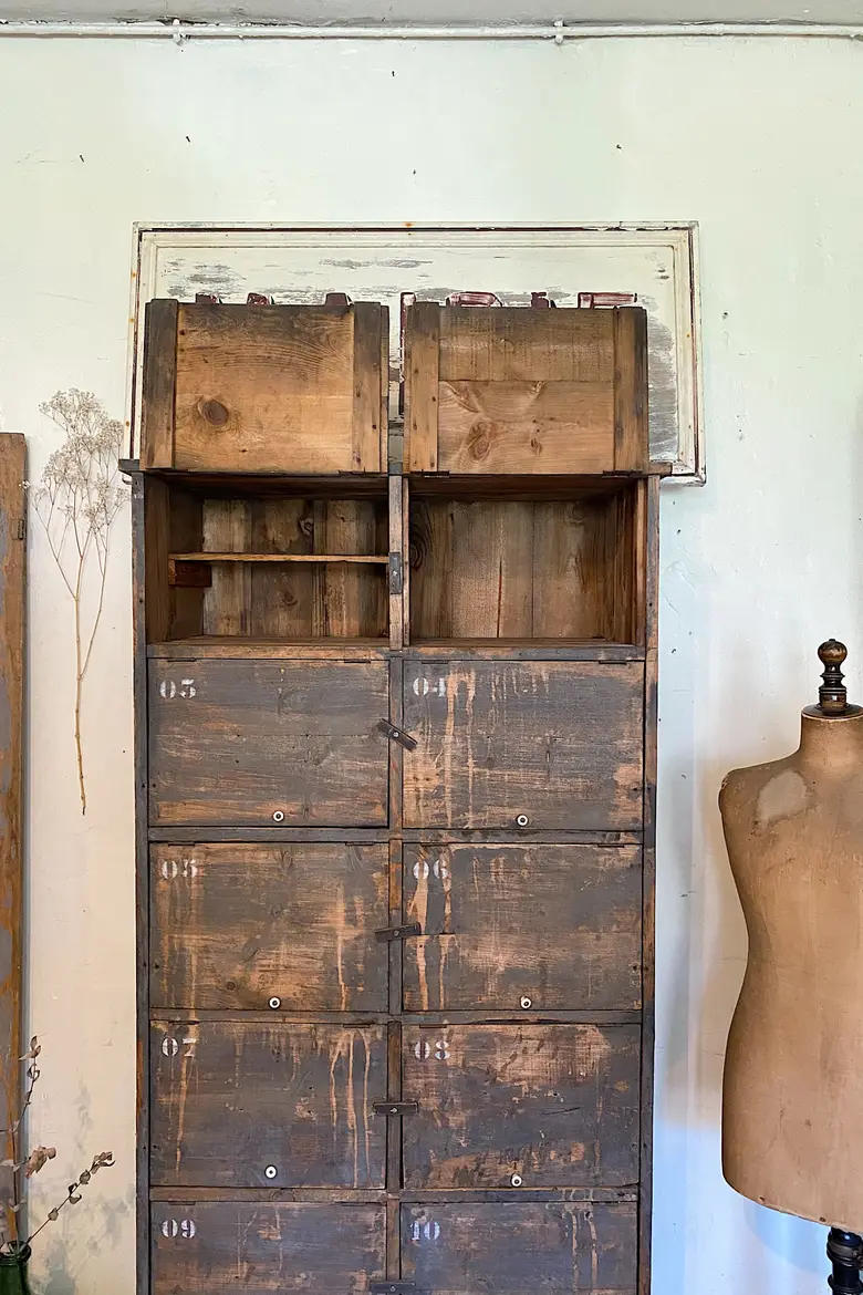 Ancien meuble à clapets en bois Début XXème