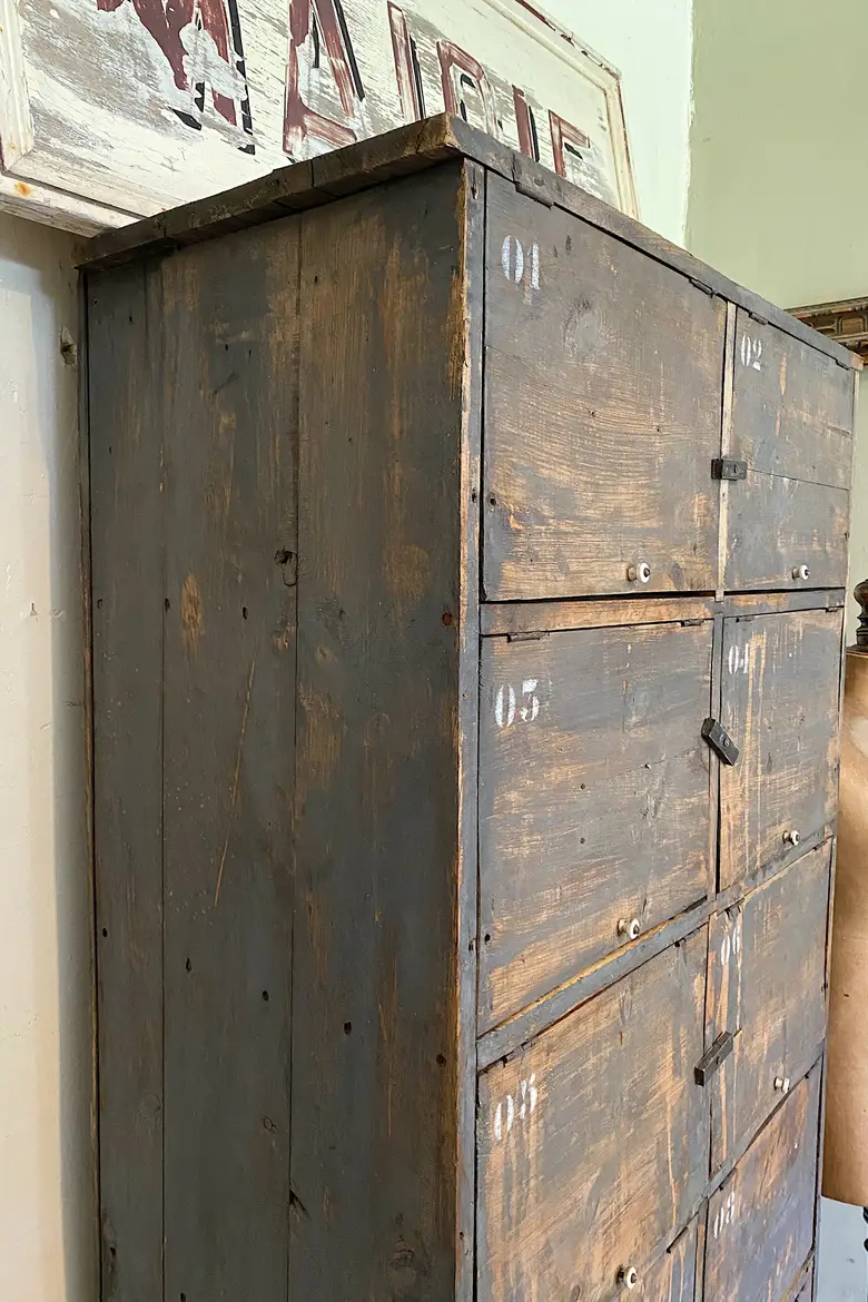 Ancien meuble à clapets en bois Début XXème