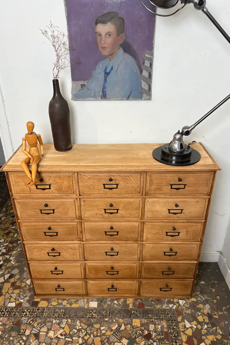 Ancien meuble à clapets en chêne