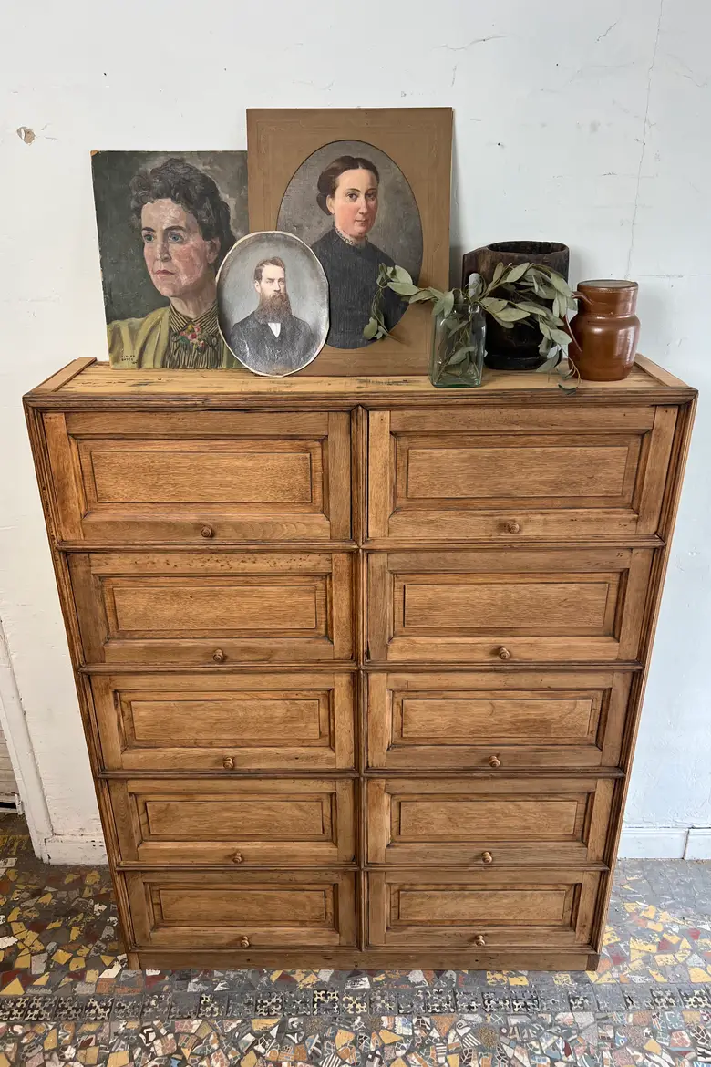 Ancien meuble à clapets en chêne – Début XXe