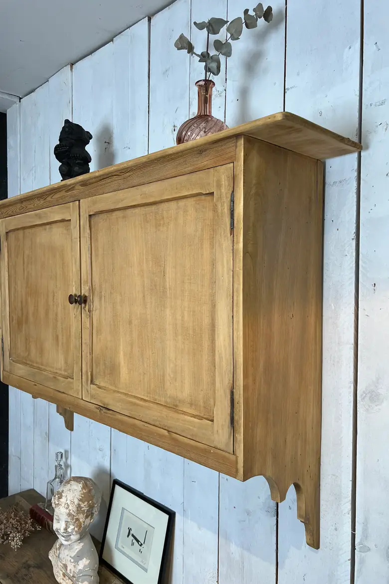 Ancien meuble à suspendre Début XXEME