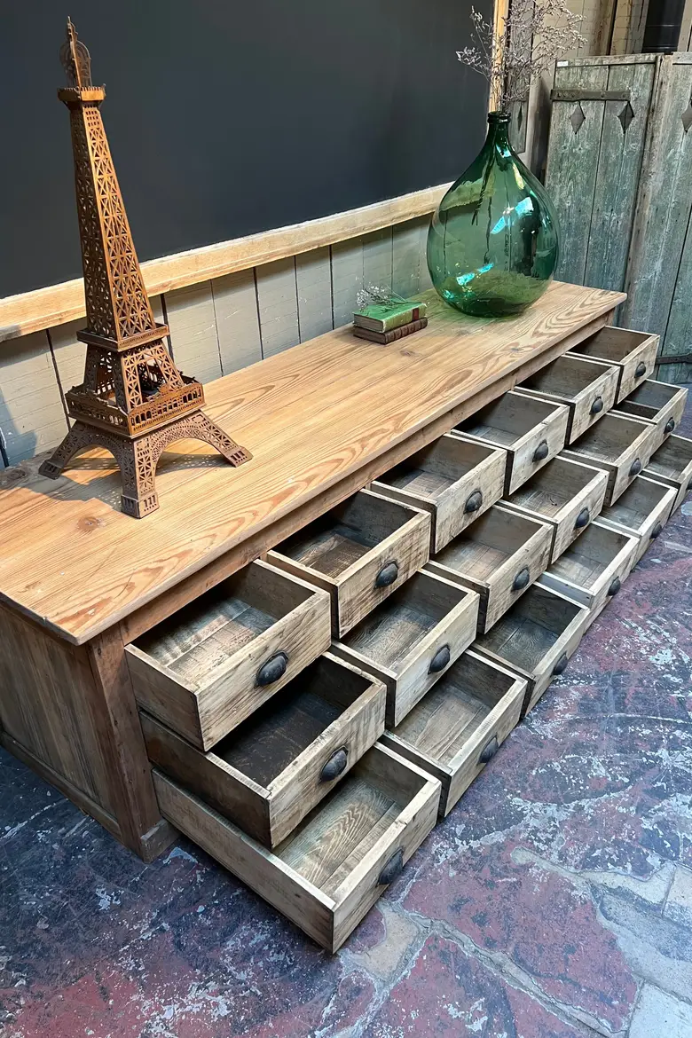 Ancien meuble à tiroirs en sapin Début XXème