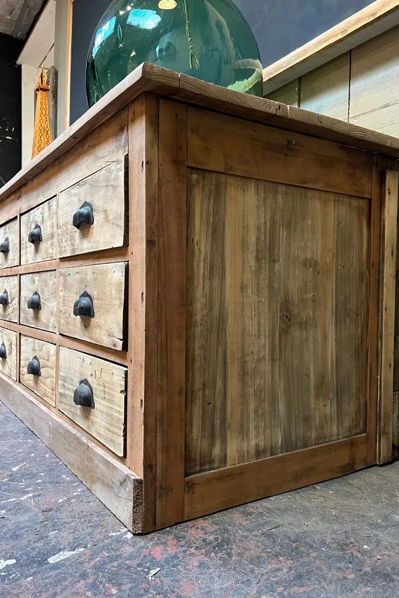 Ancien meuble à tiroirs en sapin Début XXème