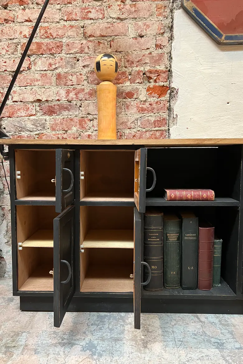 Ancien meuble administratif aux multiples portes Années 50