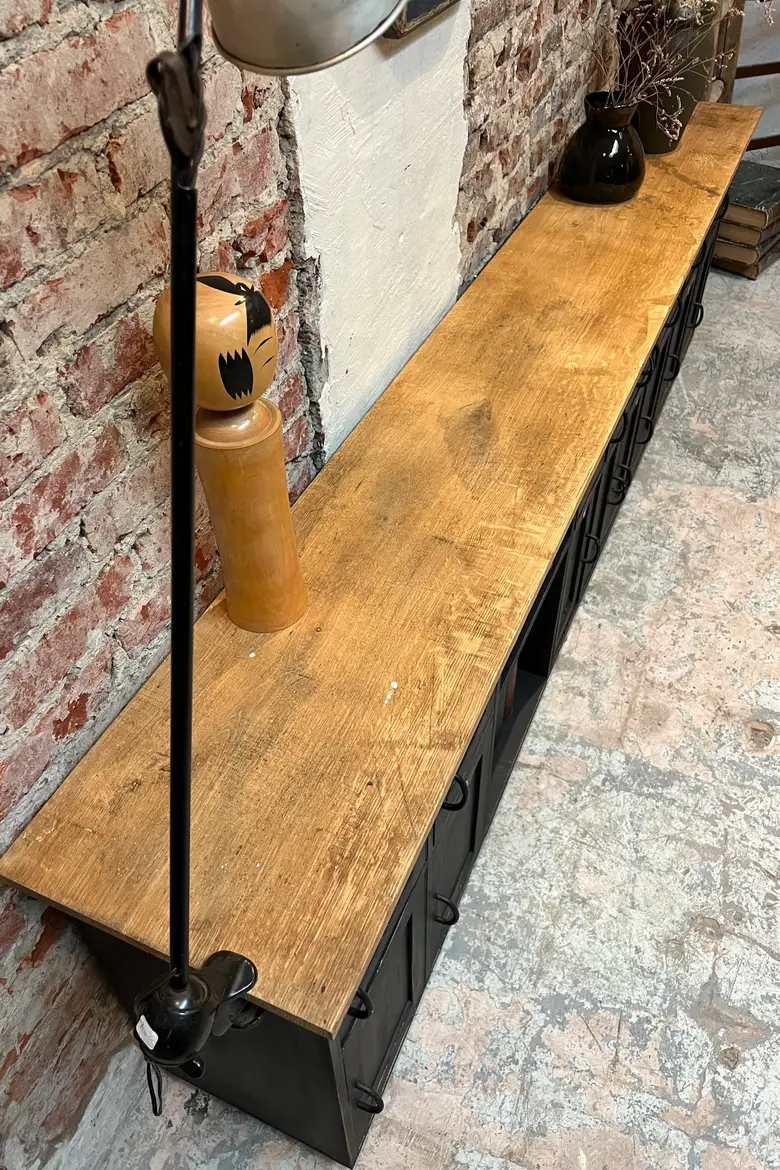 Ancien meuble administratif aux multiples portes Années 50
