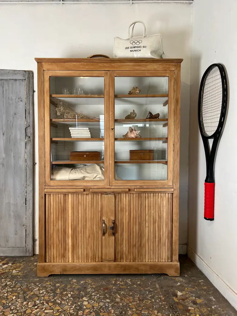 Ancien meuble administratif en chêne