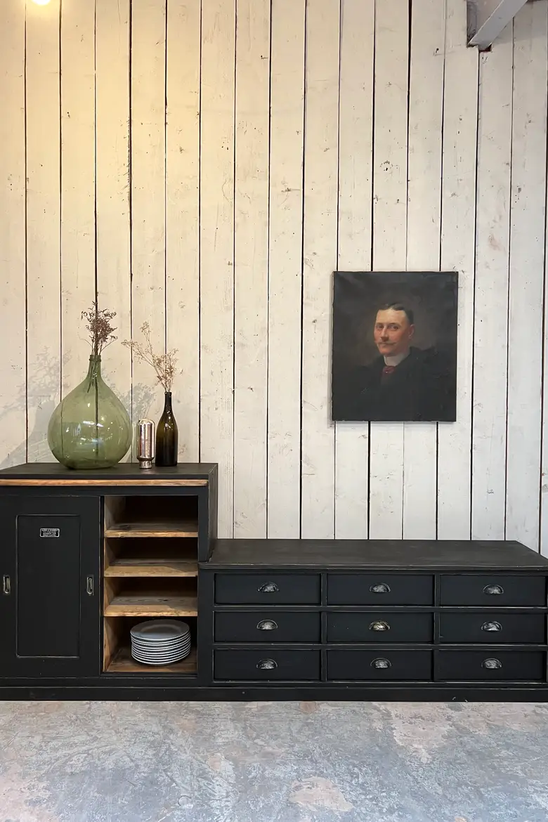 Ancien meuble banquette en bois artisanal