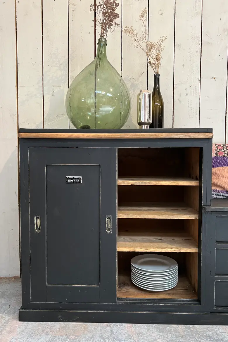Ancien meuble banquette en bois artisanal