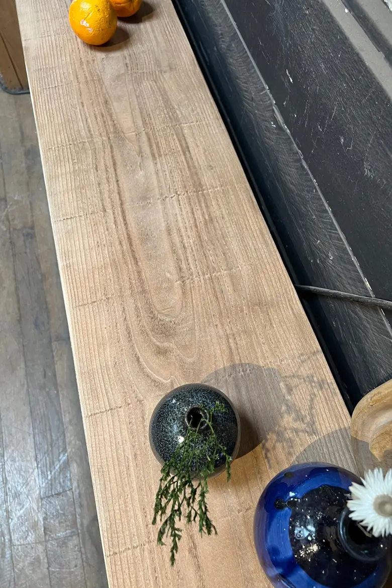 Ancien meuble bas  en bois