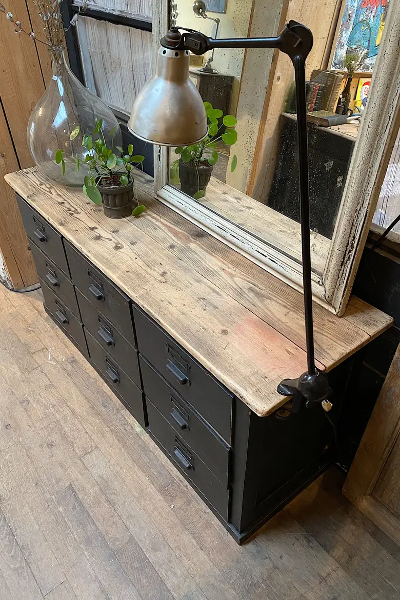 Ancien meuble d'atelier à tiroirs en bois Début XXème