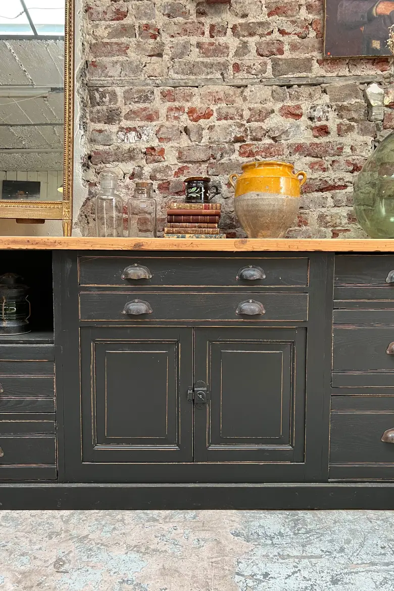 Ancien meuble d’atelier en bois Début XXème