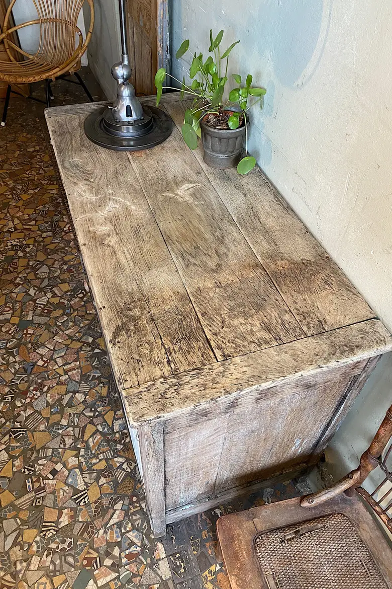 Ancien meuble d’atelier en bois Début XXème